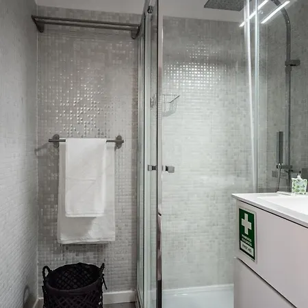 Akicity Penha Ebony