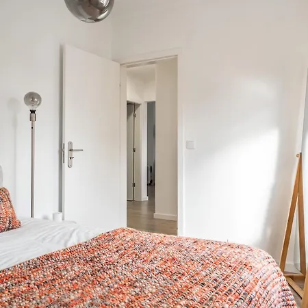 Akicity Penha Ebony Apartment Lisbon