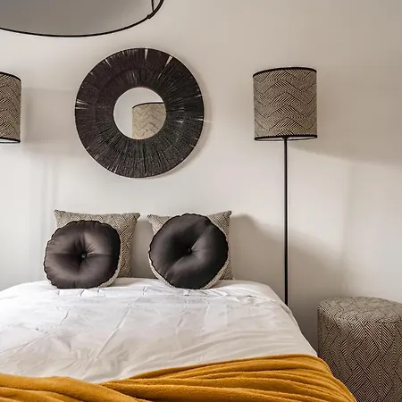 Apartment Akicity Penha Ebony