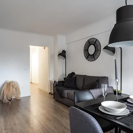 Akicity Penha Ebony